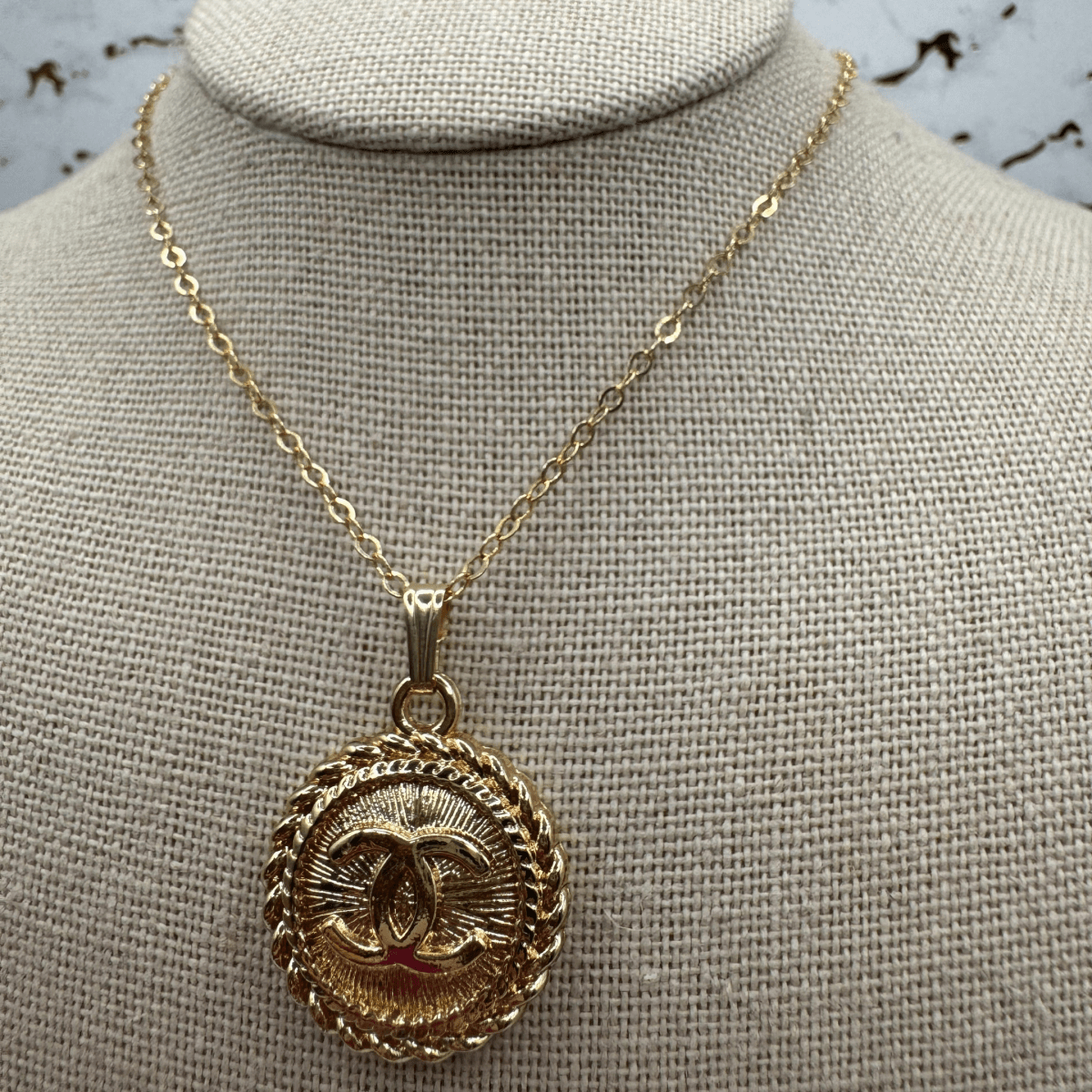 14k Gold Emblem Flat Cable Chain Necklace