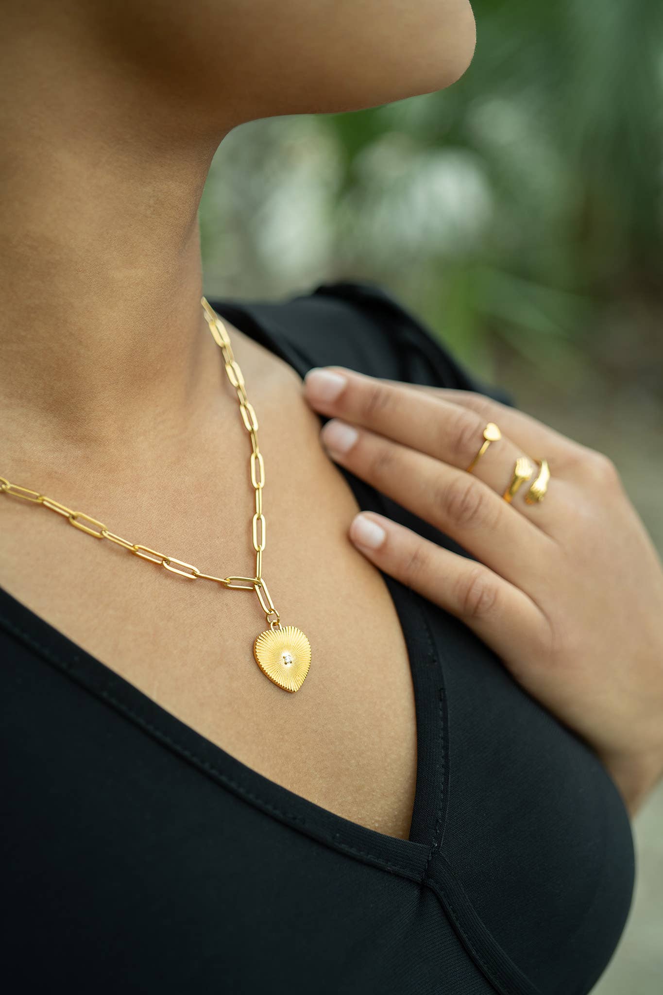 Radiant 18K Gold Paperclip Chain Necklace with Heart Pendant