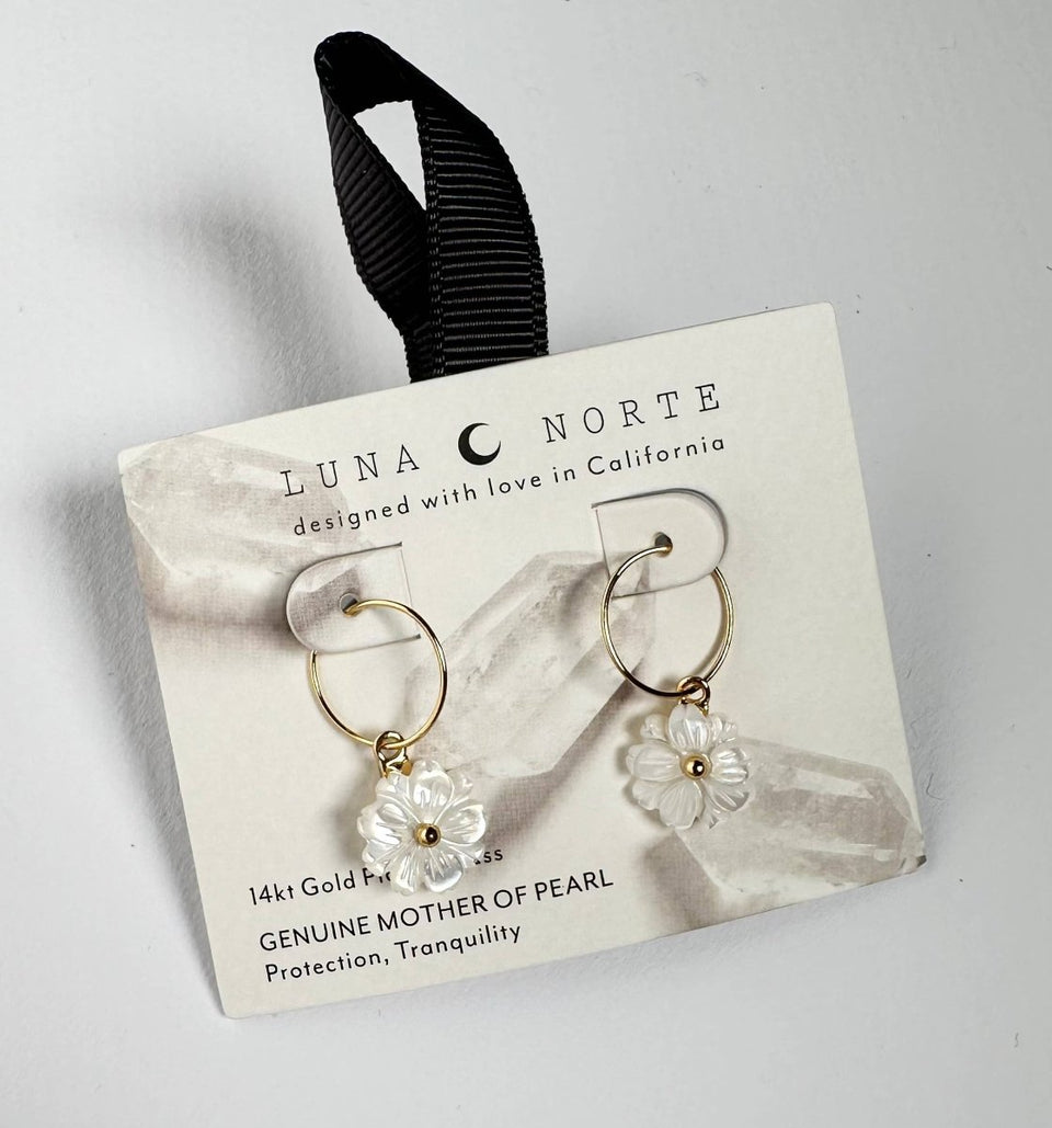 Blooming Hoop Earring with Mother-of-Pearl Daisy Detail