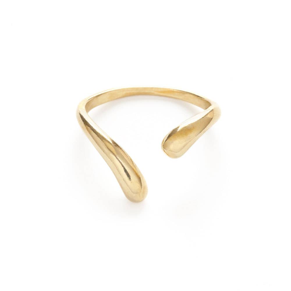 Adjustable Gota Ring in burnished brass, featuring an elegant, organic raindrop-inspired design from Sonoma.