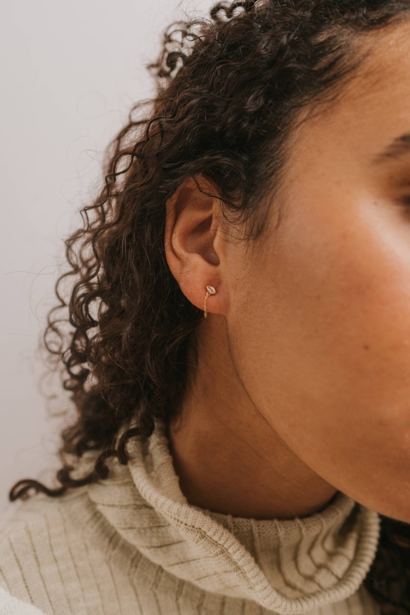 Chandra 18k Gold Chain Huggie Earrings