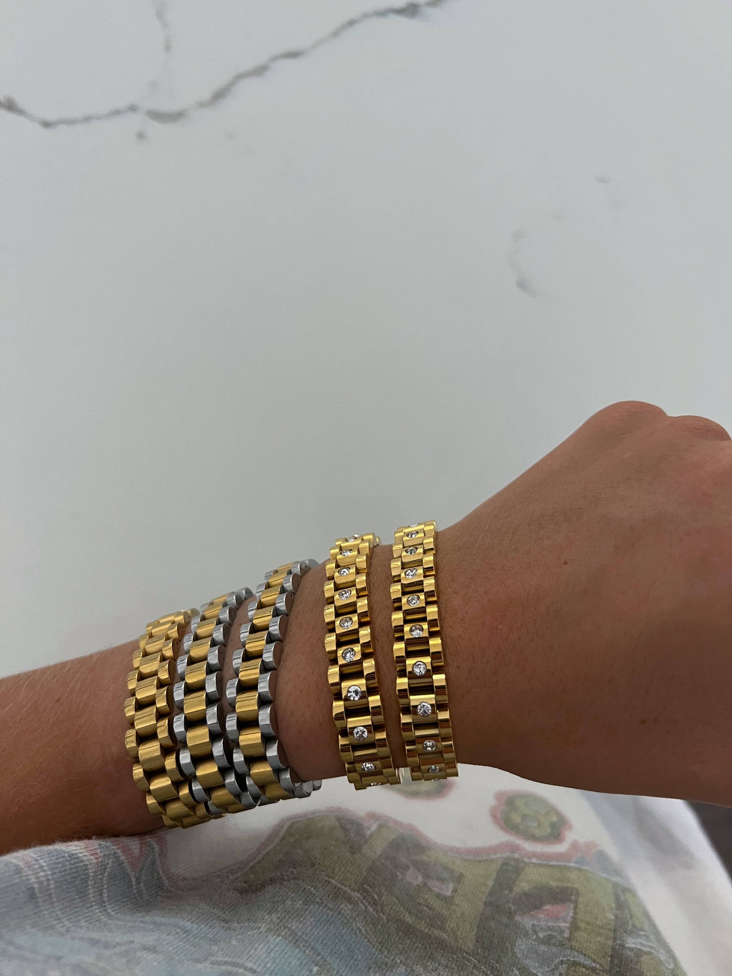 Elegant Gold Chain Watch Band Bracelet for Stylish Women