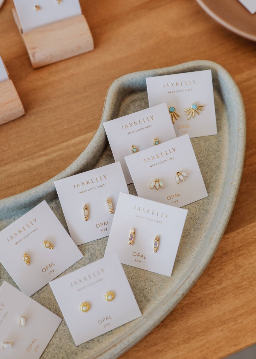 Opal Crown Stud - White - Gold Earrings for Elegant Style