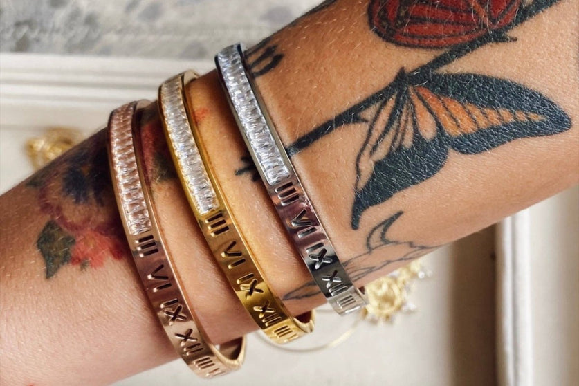 Versailles Cuff: Gold