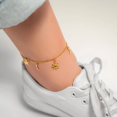 18K Moon & Star Charm Anklet by WJW