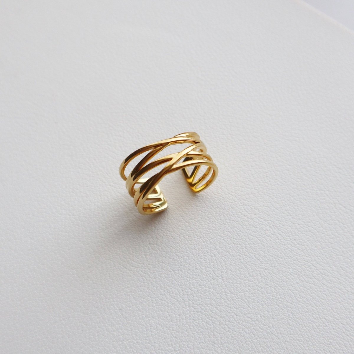 Crossover Adjustable Ring