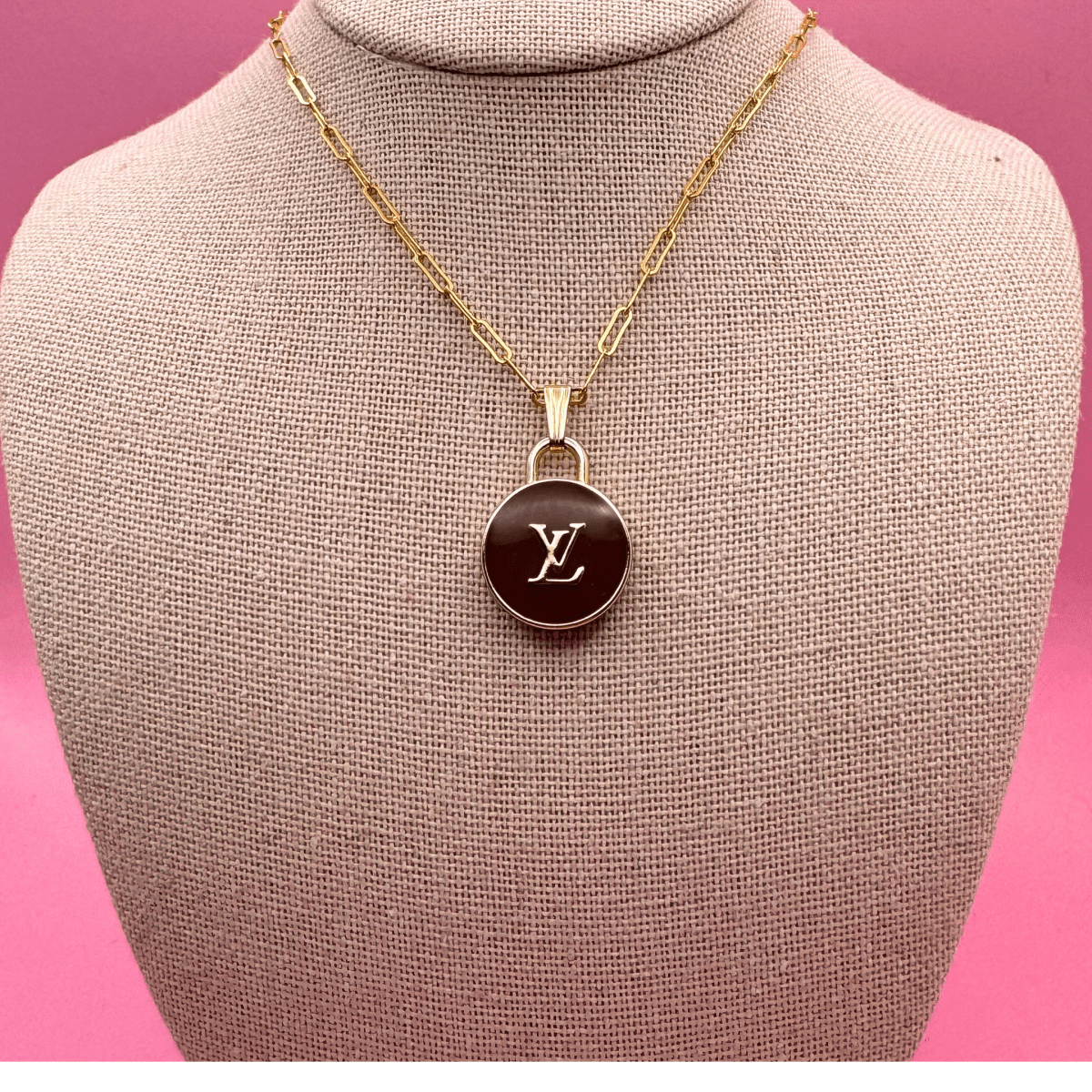 Elegant 14K Gold Filled Louis Vuitton Paperclip Necklace for Every Occasion