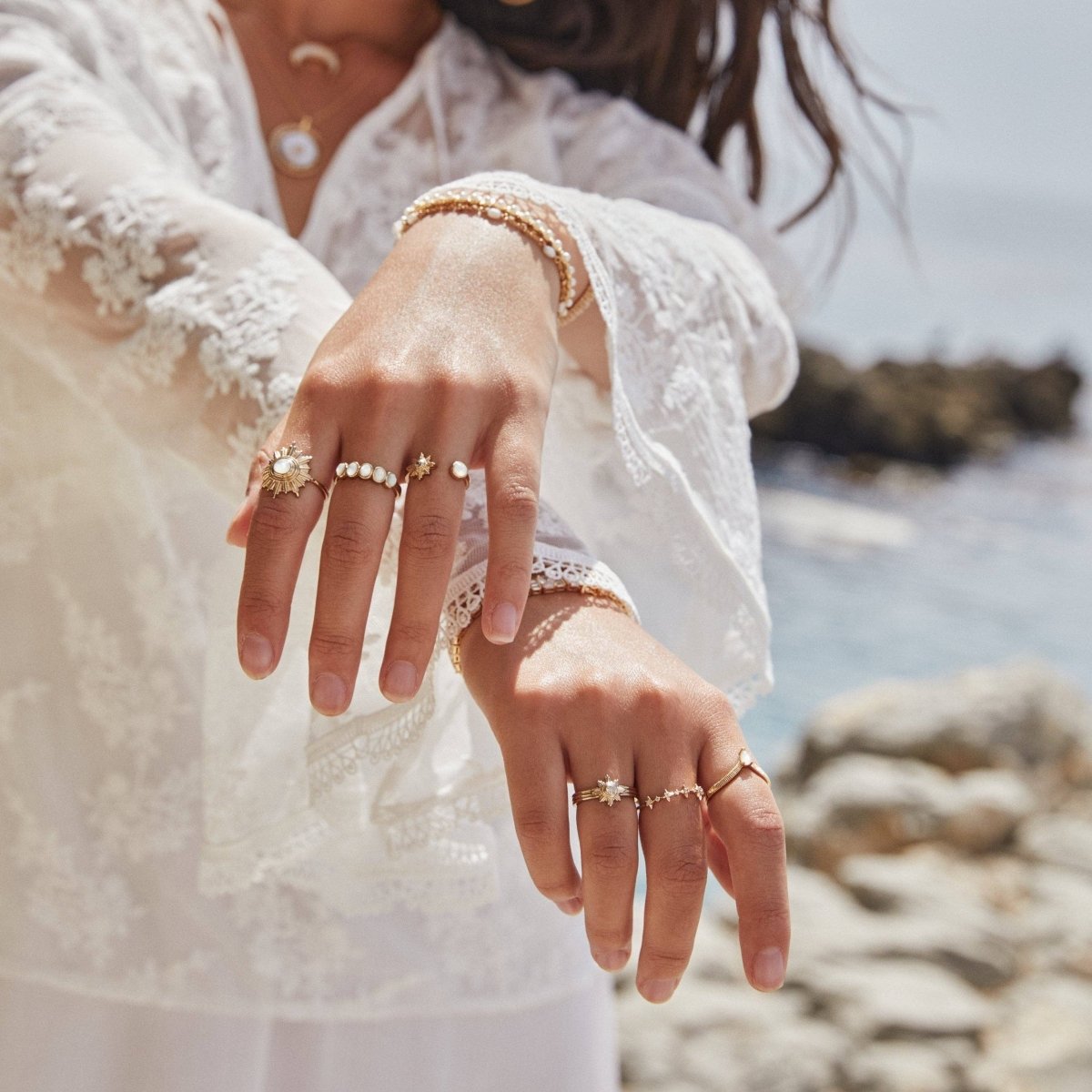 Gem Drop Textured Stacking Ring - Mother of Pearl: 6