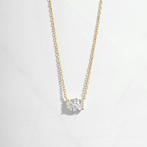Oval Pendant Necklace: Gold