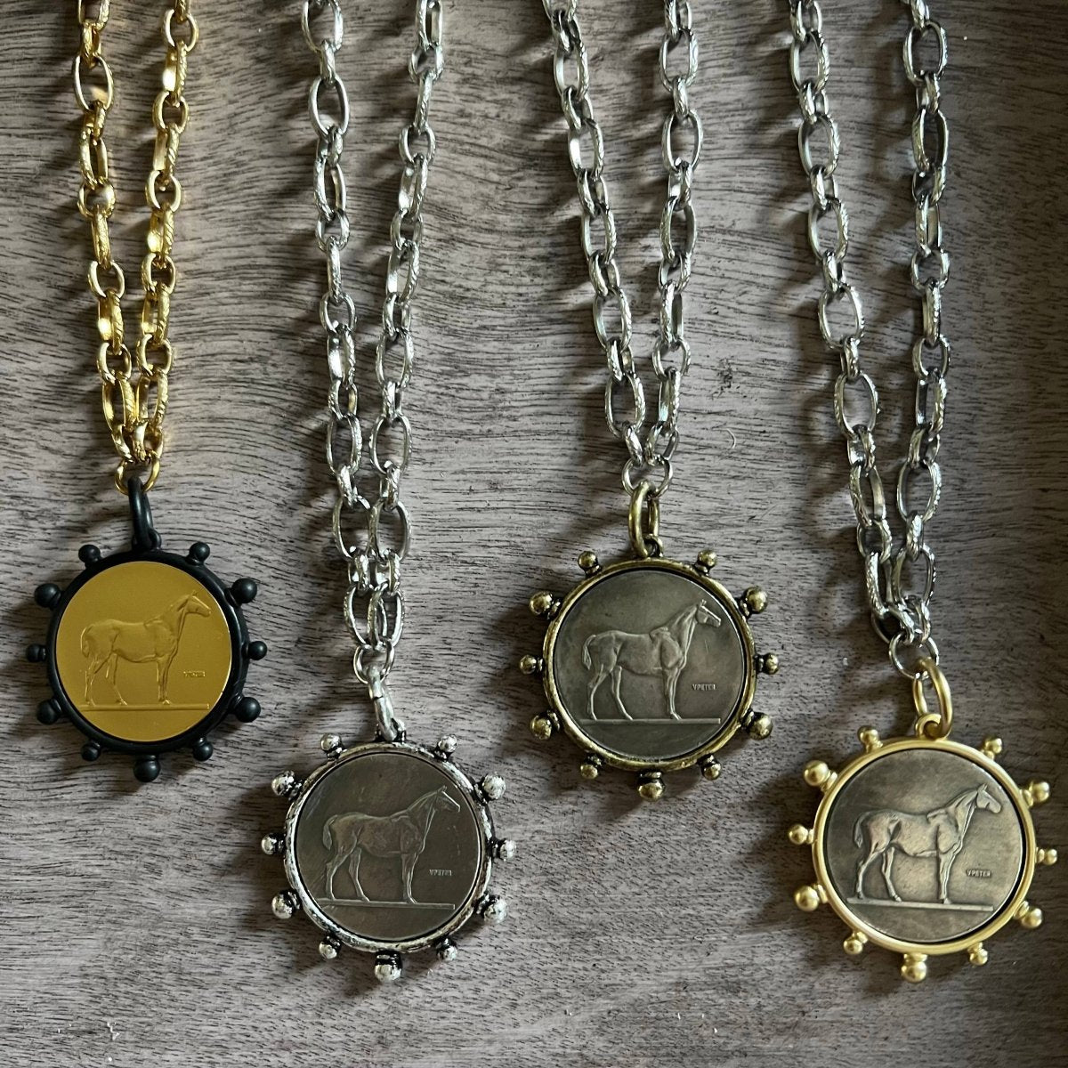 Pony Club: Silver/Silver