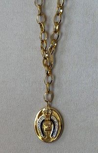 Rhinestone Cowgirl : Sapphire Stones