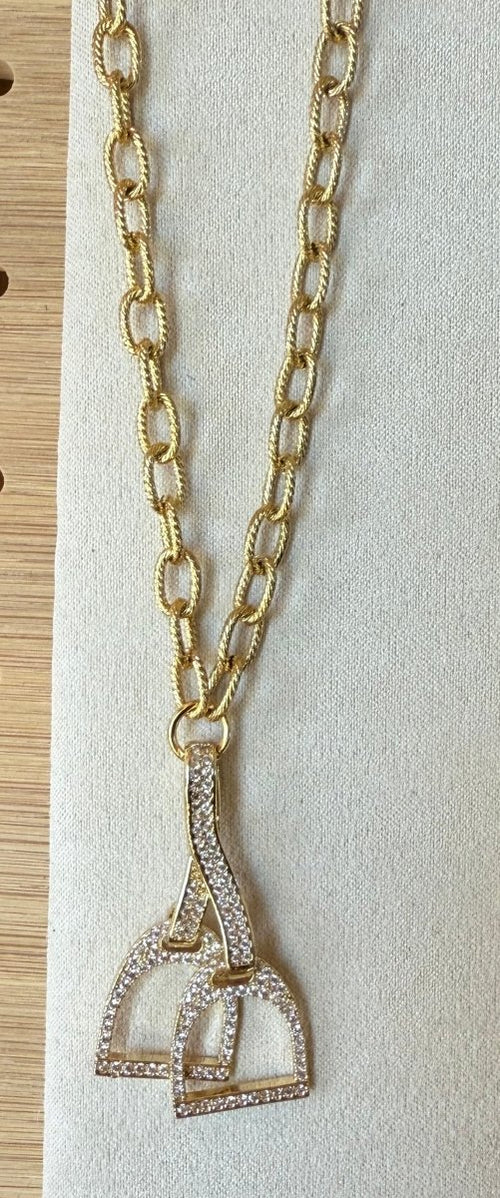 Rhinestone Cowgirl : Sapphire Stones